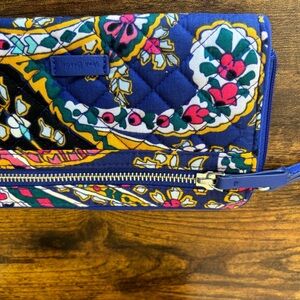 Vera Bradley wallet